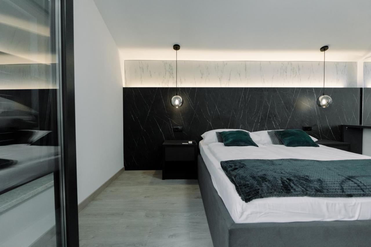 Boutique Suites Joyce Medulin With Free Parking Экстерьер фото
